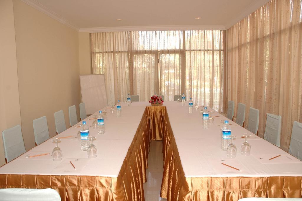 Mandalay City Hotel Bagian luar foto