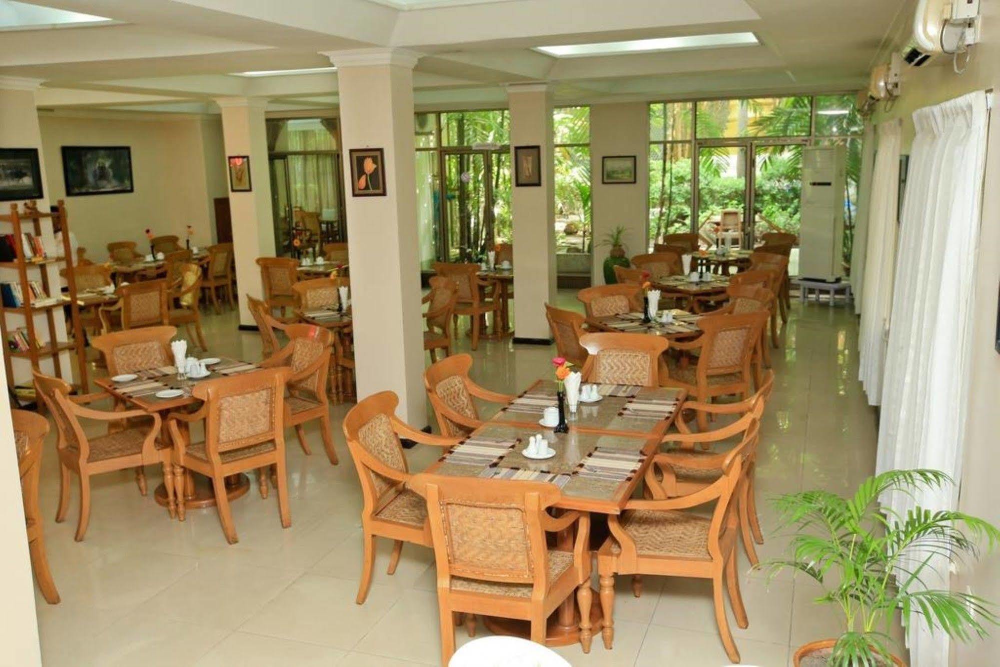 Mandalay City Hotel Bagian luar foto
